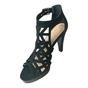 Black Strappy Stiletto Heels for Formal Occasions